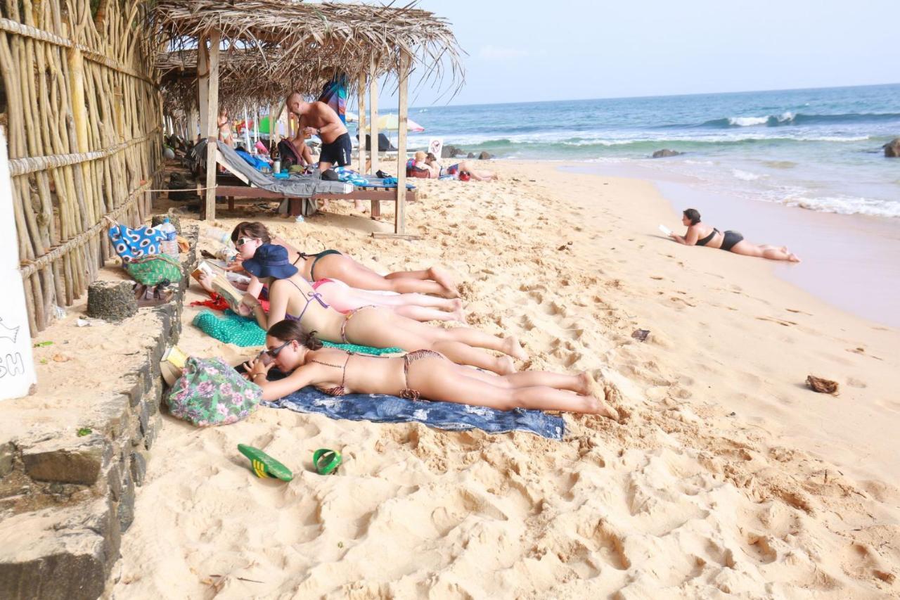 Jayaa Beach Galle Kültér fotó