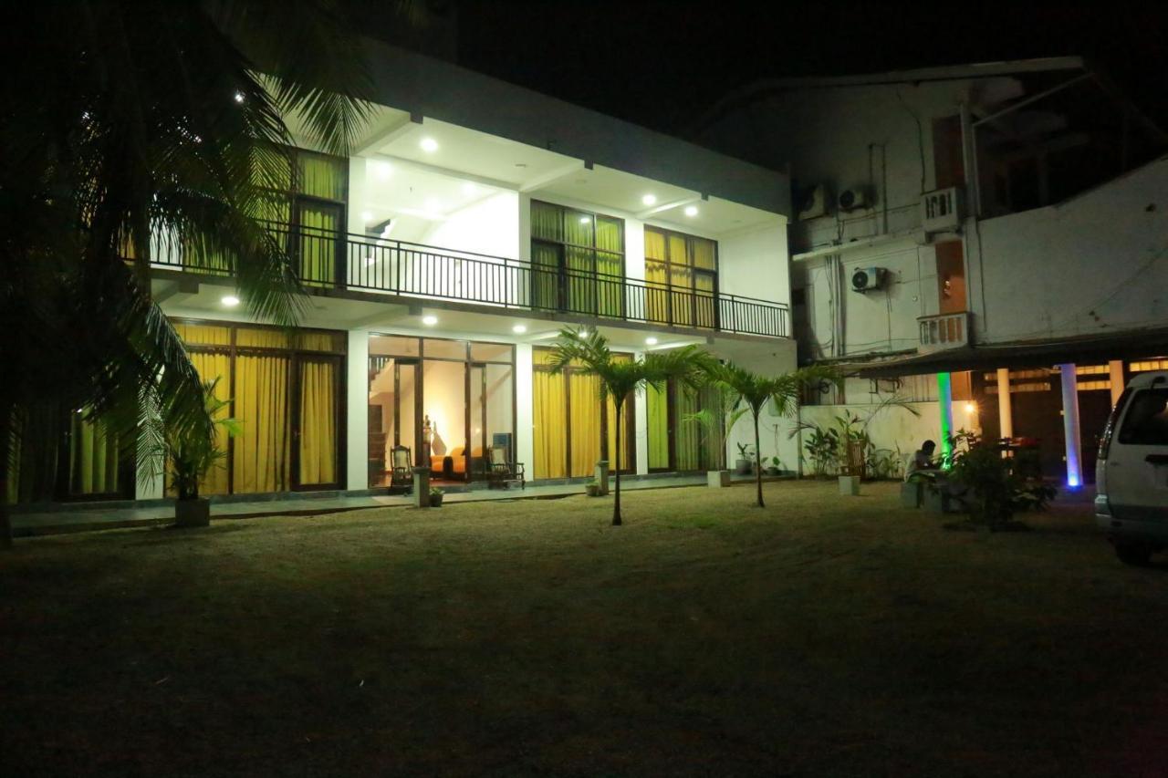 Jayaa Beach Talpe Kültér fotó